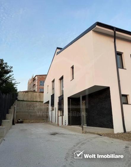 Casă cu Teren 350 Mp în Dezmir