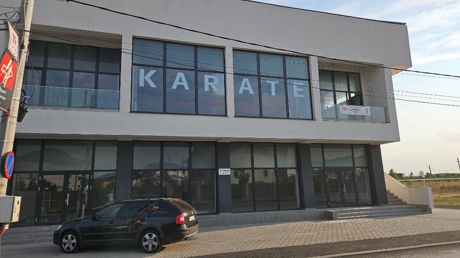 Spațiu comercial, de 230 mp, în Chiajna