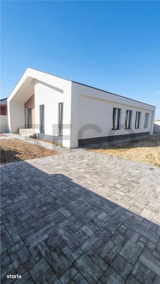 Casă cu 3 camere cu Teren 500 Mp în Sântandrei
