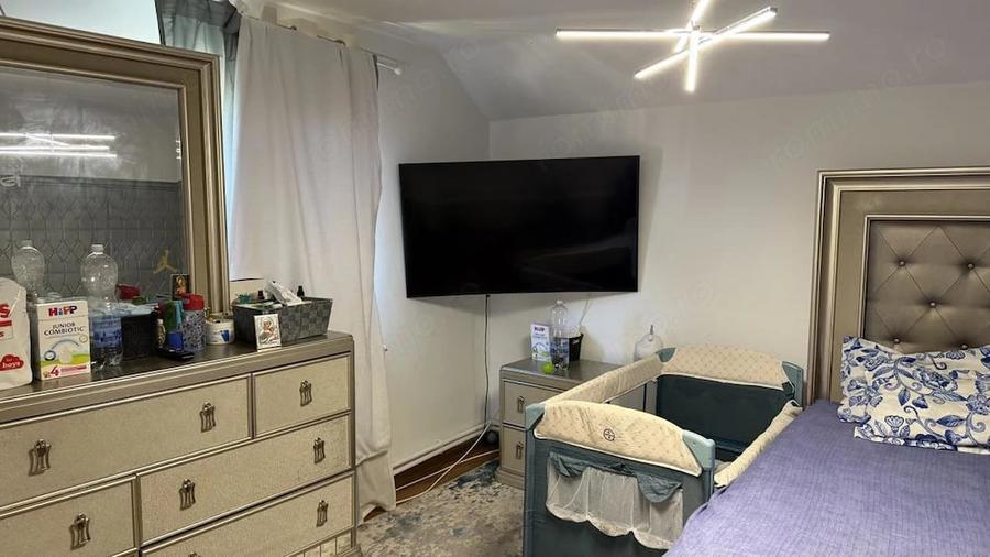 Casă cu 5 camere cu Teren 457 Mp în Ciorogârla