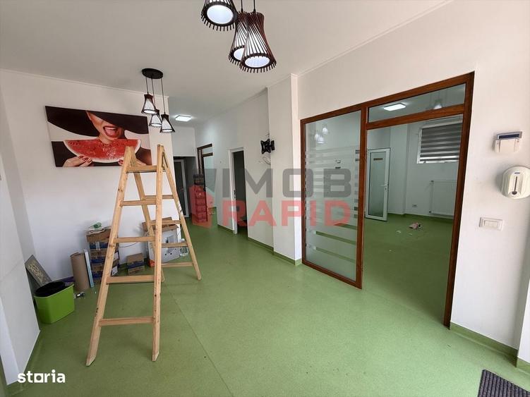 Spațiu comercial, de 64 mp, în Central