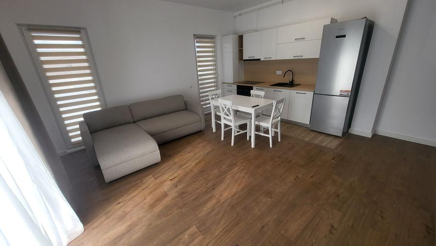 Apartament cu 2 camere semidecomandat în Florești
