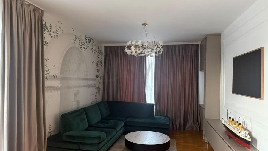 Apartament cu 3 camere decomandat, mobilat în 1 Mai