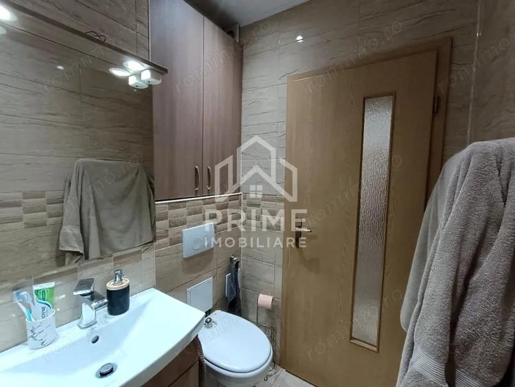 Apartament cu 3 camere semidecomandat în Ultracentral