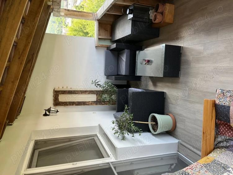Apartament cu 4 camere decomandat în Zăvoi