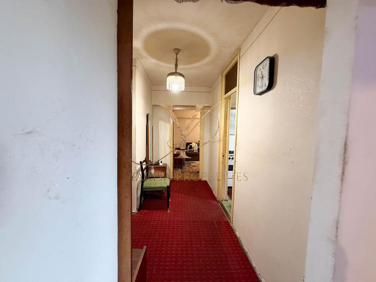 Apartament cu 2 camere decomandat în Drumul Taberei