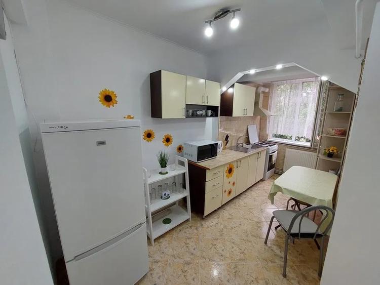 Apartament cu 2 camere decomandat, mobilat în Mărăști