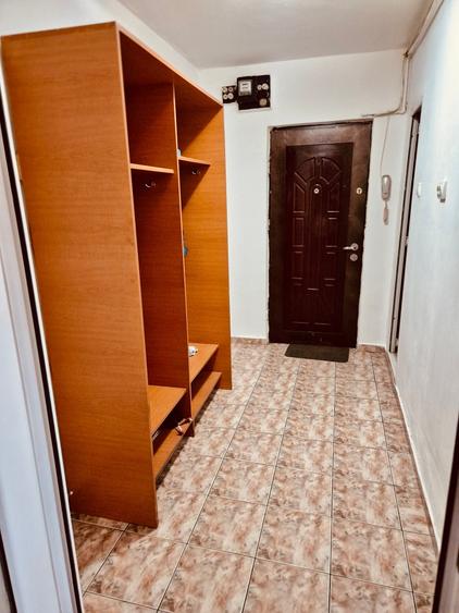Garsonieră decomandată în Mihai Bravu
