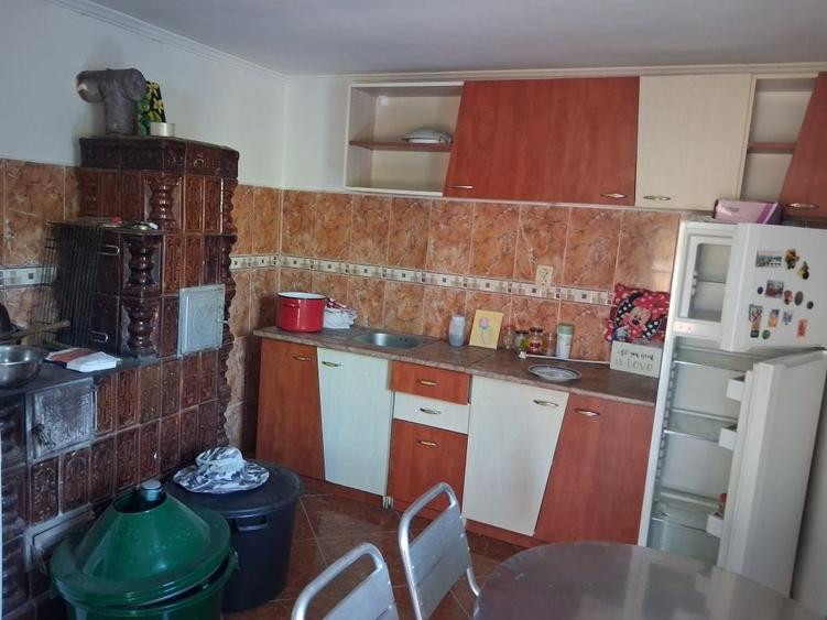 Casă cu 2 camere în Central