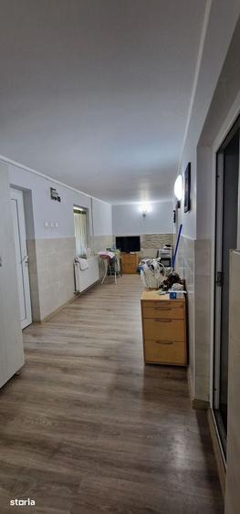 Casă cu 3 camere cu Teren 2100 Mp în Tuzla