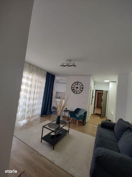 Apartament cu 3 camere, mobilat în Central