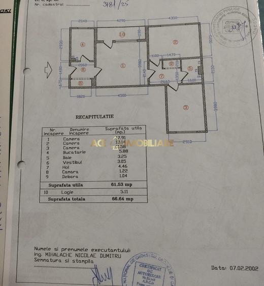 Apartament cu 3 camere decomandat, mobilat în Tei