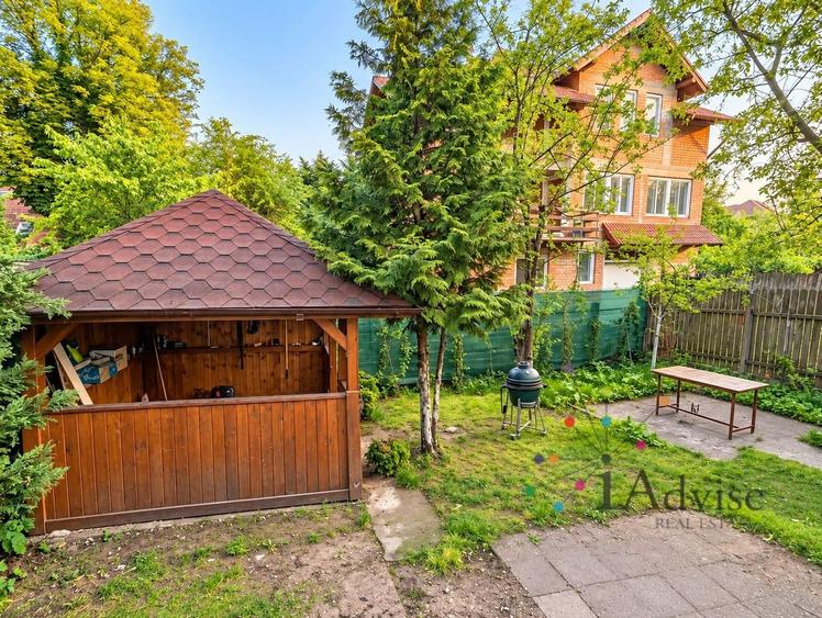 Casă individuală cu 3 camere cu Canalizare în Blumăna
