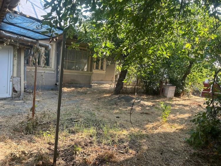 Casă individuală cu 4 camere cu Teren 575 Mp în Central