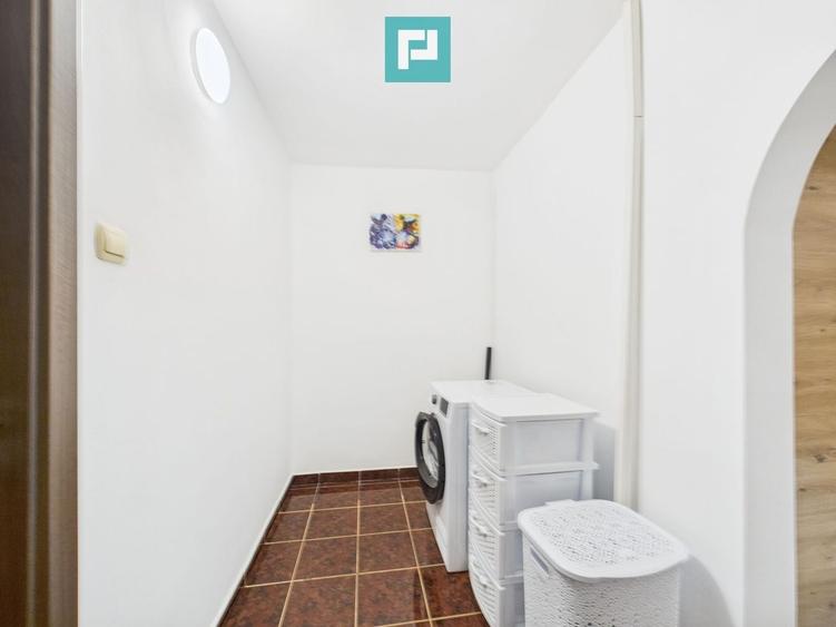 Apartament cu 3 camere decomandat, mobilat în Girocului