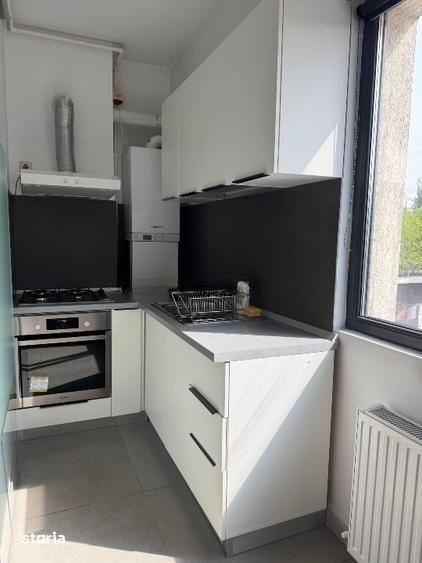 Apartament cu 2 camere decomandat, mobilat în Regie