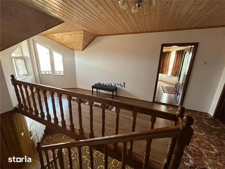 Casă cu 5 camere cu Teren 1200 Mp în Halmeu