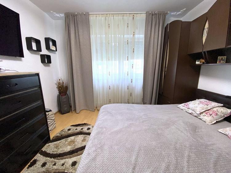 Apartament cu 2 camere decomandat, mobilat în Vasile Aaron