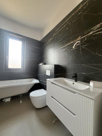 Duplex cu 4 camere cu Canalizare în Giroc