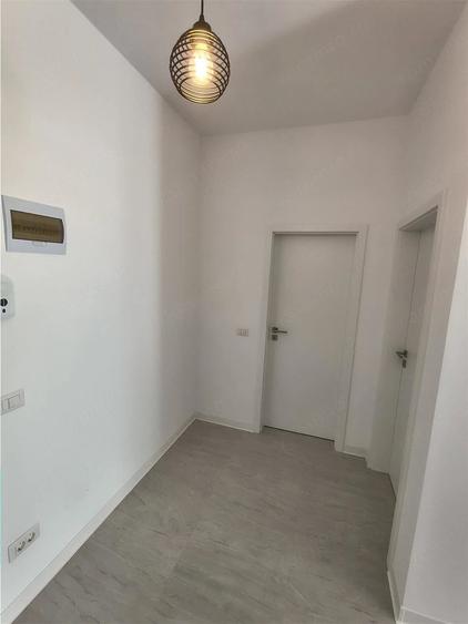Garsoniera moderna la etajul 1 cu boxa depozitare si parcare proprie - 7