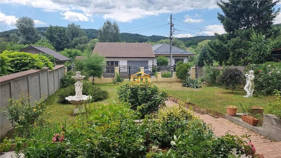 Casa de vanzare in Rm. Valcea-294 mp, teren 958 mp, deschidere la raul Olane?ti - 7