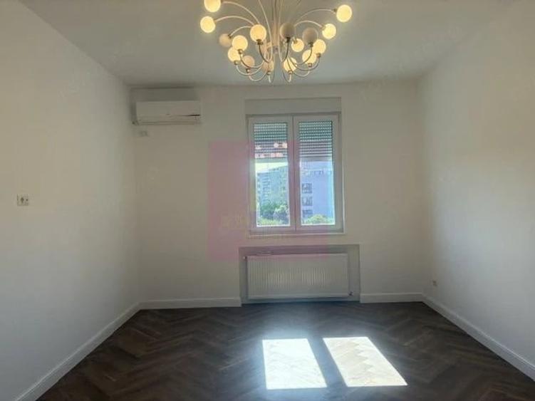 Apartament cu 2 camere decomandat în Drumul Sării