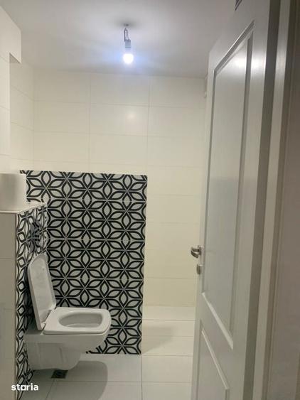 Apartament cu 3 camere decomandat în Girocului