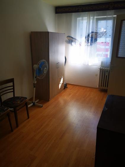 Apartament cu 2 camere nedecomandat în Central