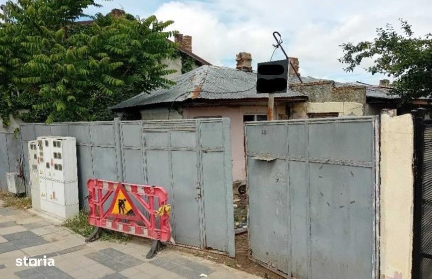 Casă cu 2 camere în Sintești
