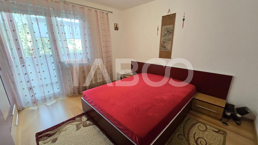 Apartament cu 3 camere decomandat, mobilat în Șelimbăr