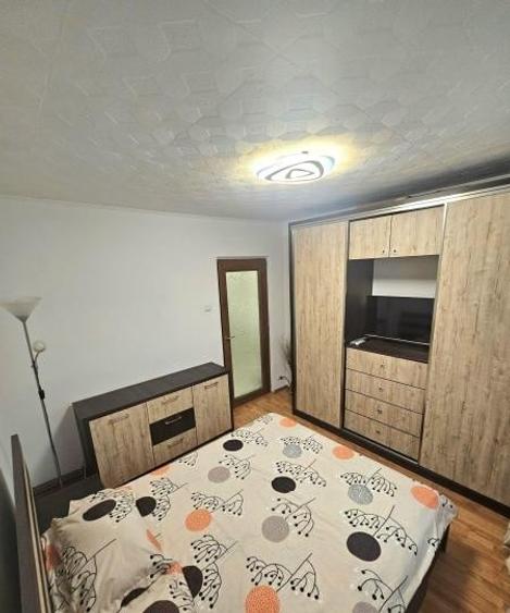Apartament cu 2 camere decomandat, mobilat în Păcii