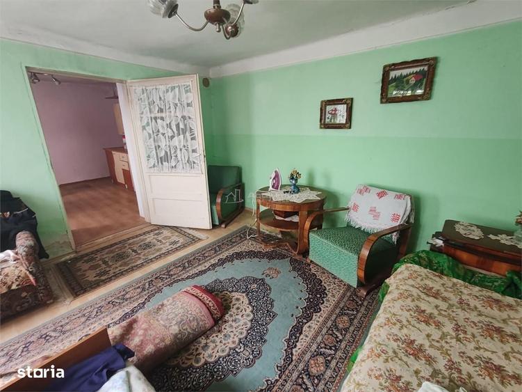 Casă cu 4 camere în Central