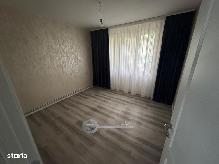 Apartament cu 3 camere decomandat în Alexandru cel Bun