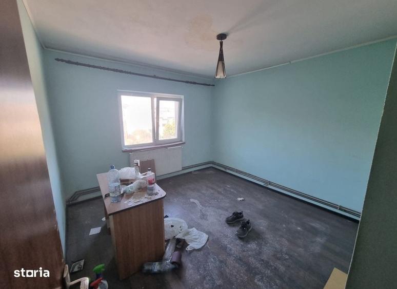 Apartament cu 2 camere decomandat în Tomești