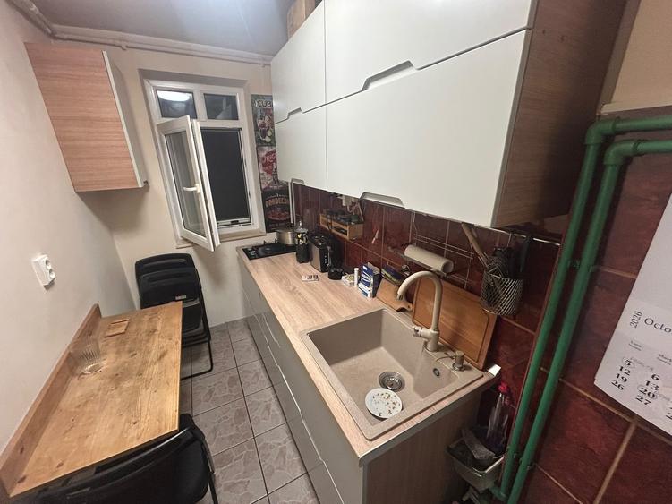 Apartament cu 2 camere decomandat în Berceni