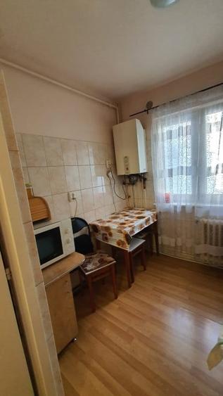 Apartament cu 2 camere semidecomandat, mobilat în Mănăștur