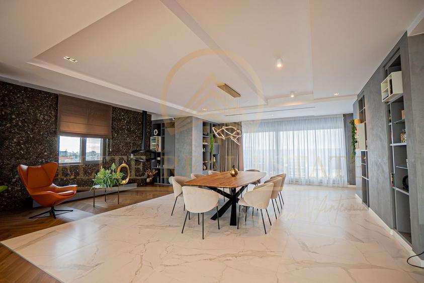 Penthouse cu 4 camere decomandat, mobilat în Faleza Nord