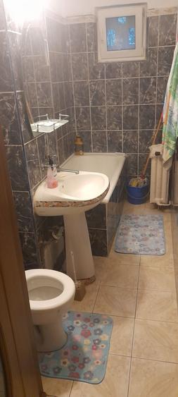 Apartament cu 2 camere decomandat în Malu Roșu