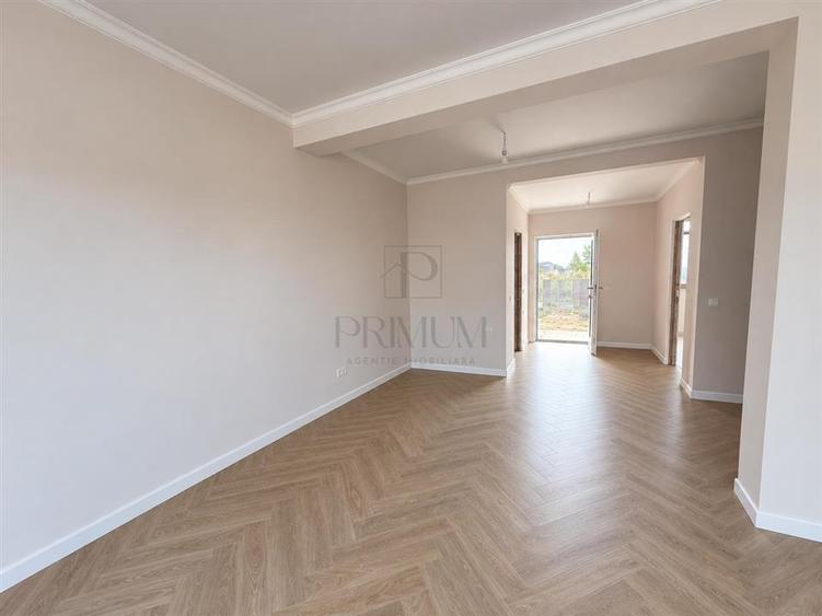 Duplex cu 4 camere cu Teren 400 Mp în Moșnița Nouă