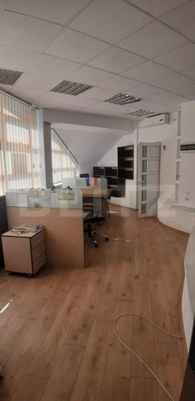 Spațiu comercial, de 210 mp, în George Enescu