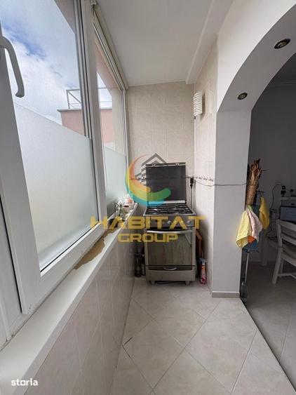 Apartament cu 3 camere decomandat în Tei