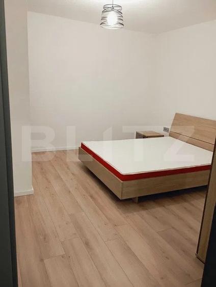 Apartament cu 2 camere semidecomandat, mobilat în Semicentral