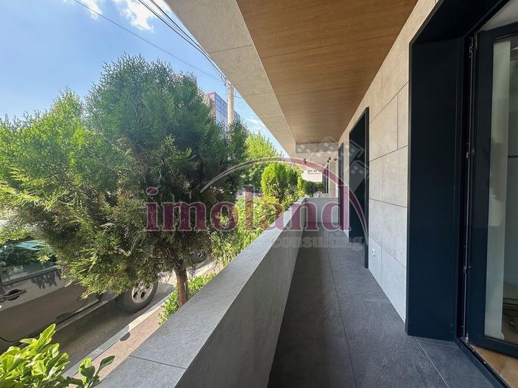 Apartament cu 3 camere decomandat în Floreasca