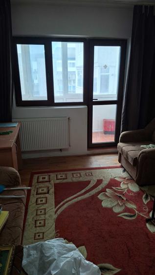 Apartament cu 2 camere semidecomandat în Lipia