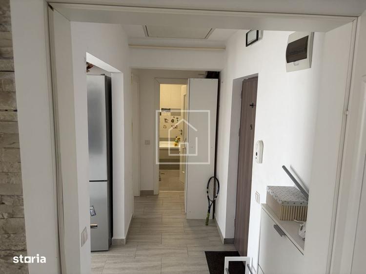 Apartament cu 3 camere în Central — fotografia 3