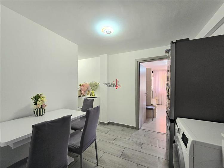 Apartament cu 2 camere decomandat în Tei
