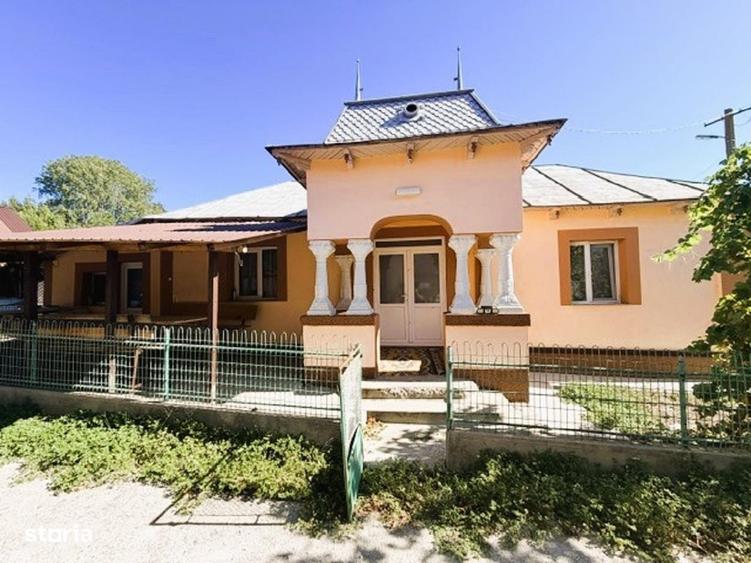 Gospodarie In Teslui | Teren 2700 mp | Casa+anexe - 19