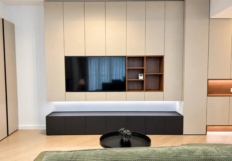 Apartament cu 2 camere semidecomandat în Pipera