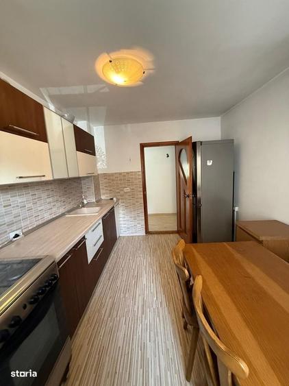 Apartament cu 4 camere decomandat în Obcini