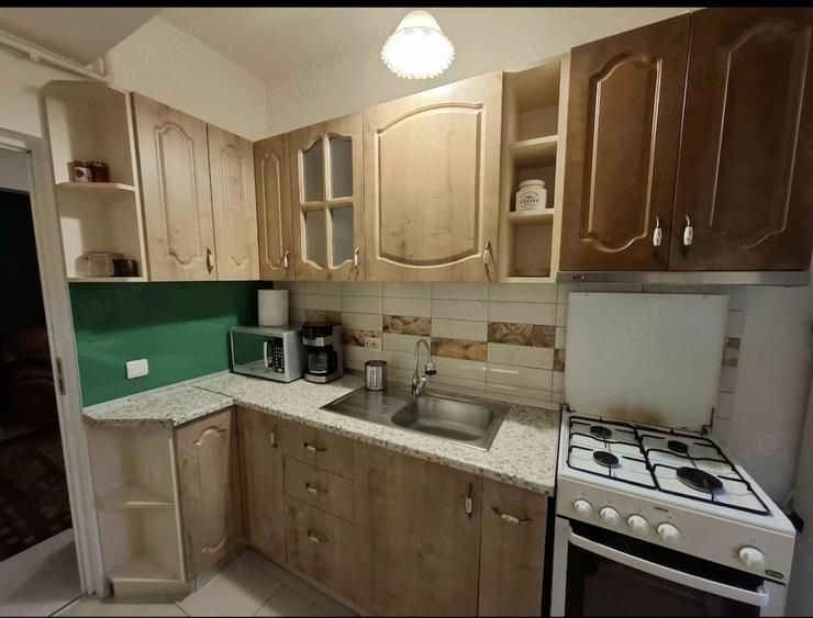 Apartament cu 2 camere decomandat în Săbăreni